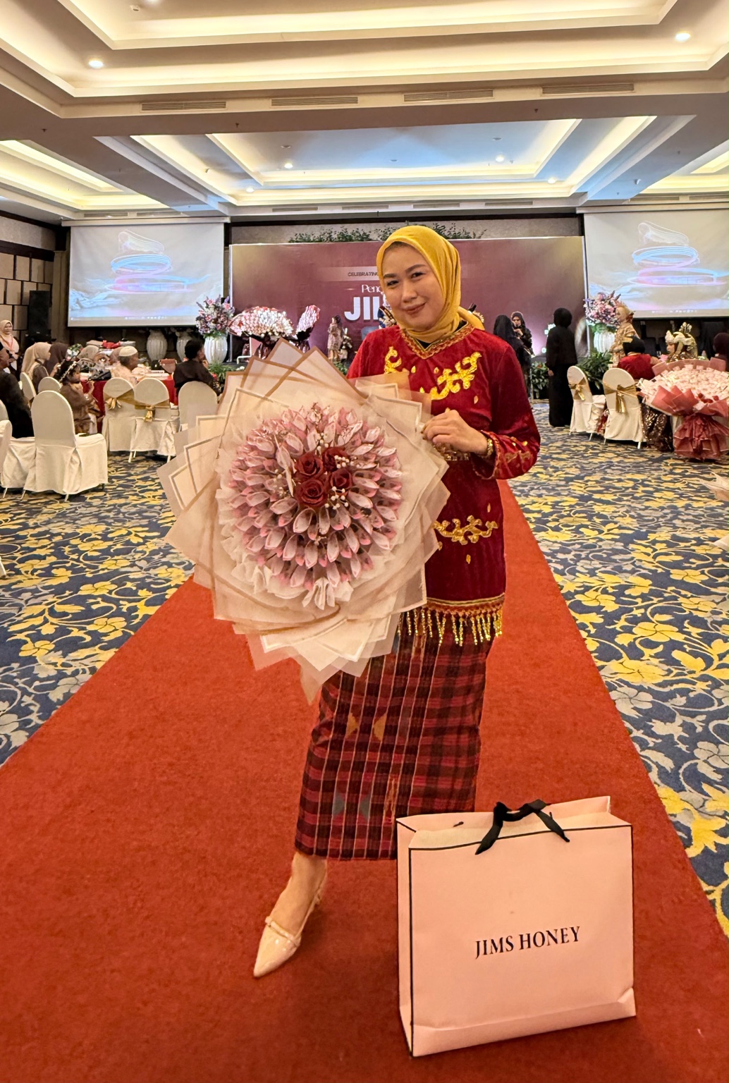 Pencapaian dan reward Erna Ningsih bersama DRAZRA