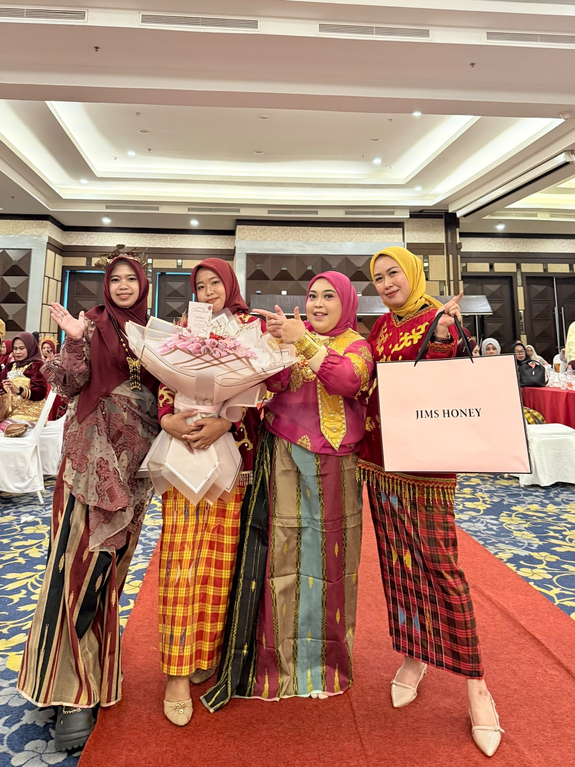 Pencapaian dan reward Erna Ningsih bersama DRAZRA