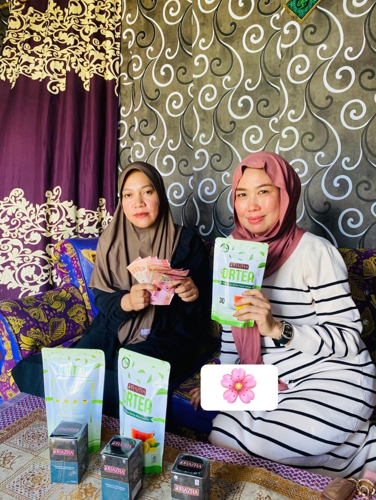 Aktivitas dan komunitas Erna Ningsih bersama DRAZRA